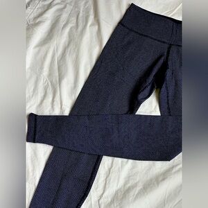 Lululemon women’s leggings - 8 - navy